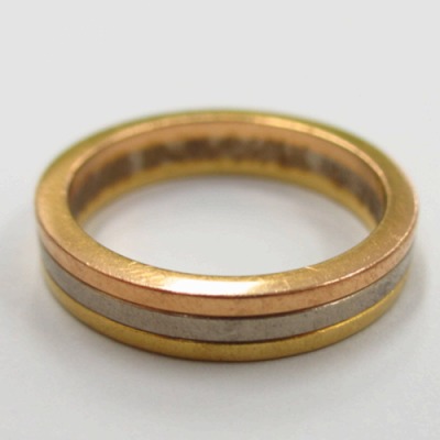 カルティエ トリニティ リング 指輪 スリーゴールド幅2mm 11.5号
